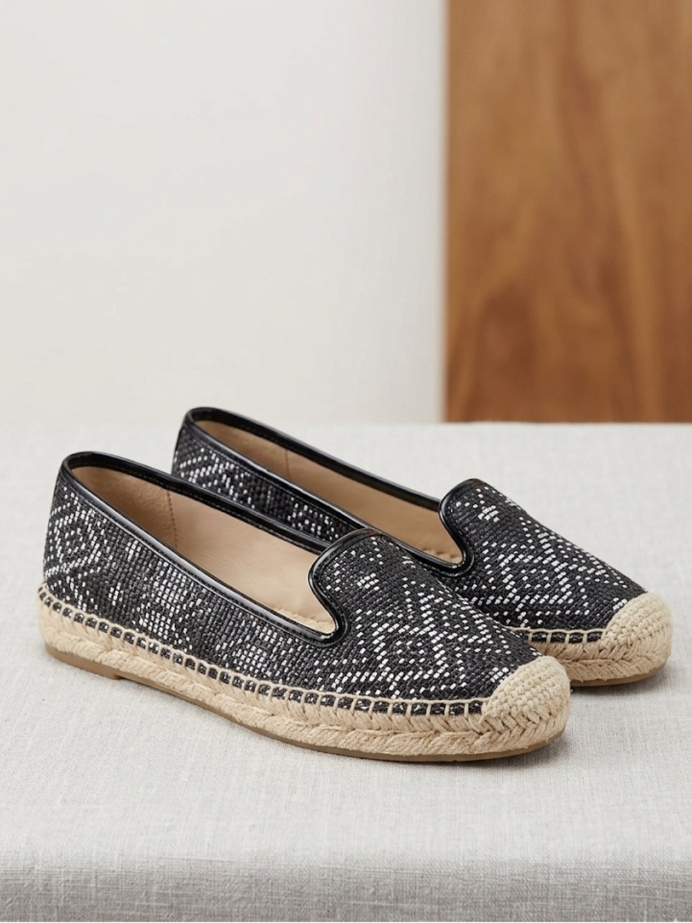 (NWOB!) NINE WEST- Woven Straw Espadrilles